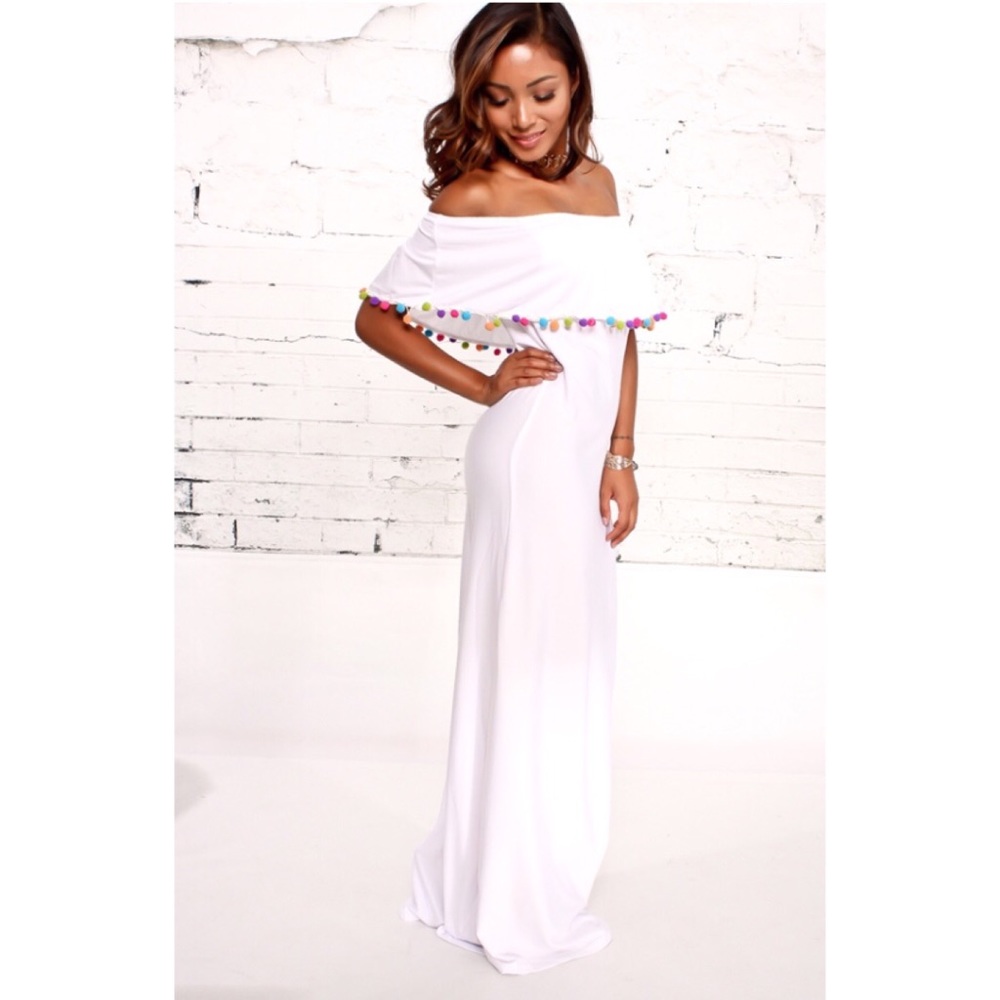🌸LAST ONE🌸 White Pom Pom Maxi Dress - Picture 3 of 4